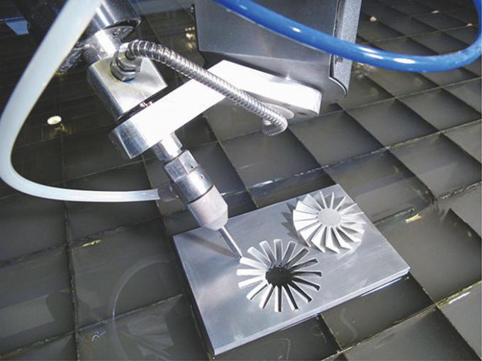 Magnesiumlegierungsmetallwasserstrahlschneidenmaschine mit mehrfachen Köpfen